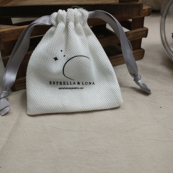 Estrella & Luna Choker Chain - Picture 3 of 5